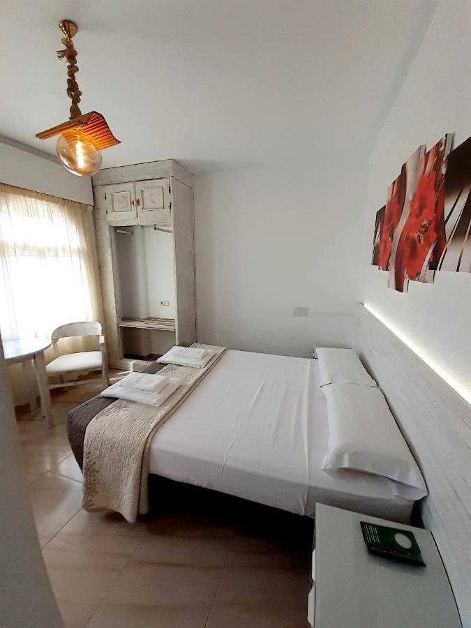 Hostal Kokkola Fuengirola Exterior foto